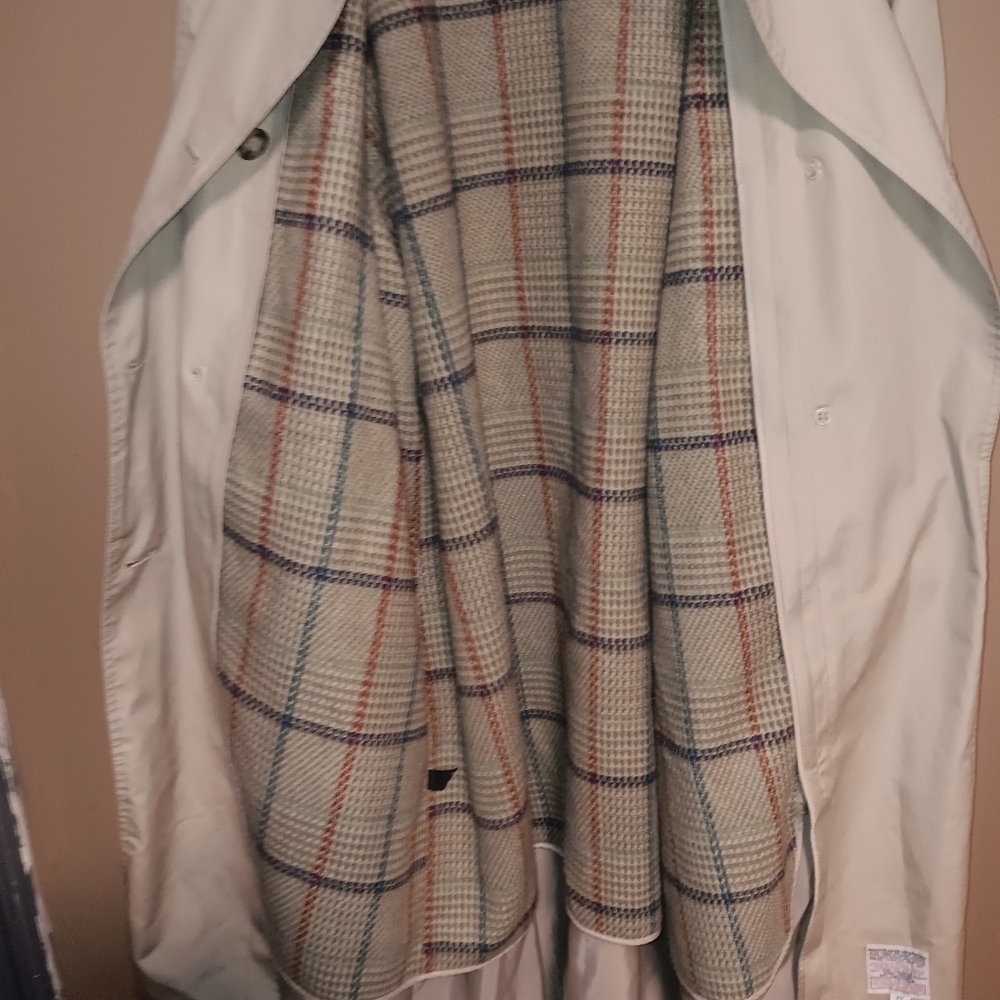 TOWN LONDON FOG TRENCH COAT SIZE 12P PRE-OWNED GOOD - Picture 2 of 5